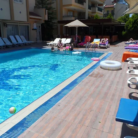 Lägenhetshotell Sebnem & Marmaris